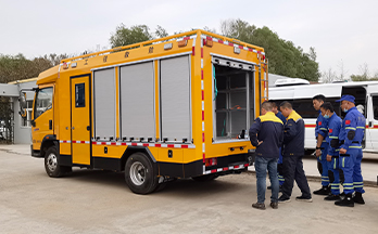 国六蓝牌 中国燃气抢险抢修车