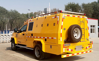 矿山快速抢险救援车 四驱越野重型皮卡车