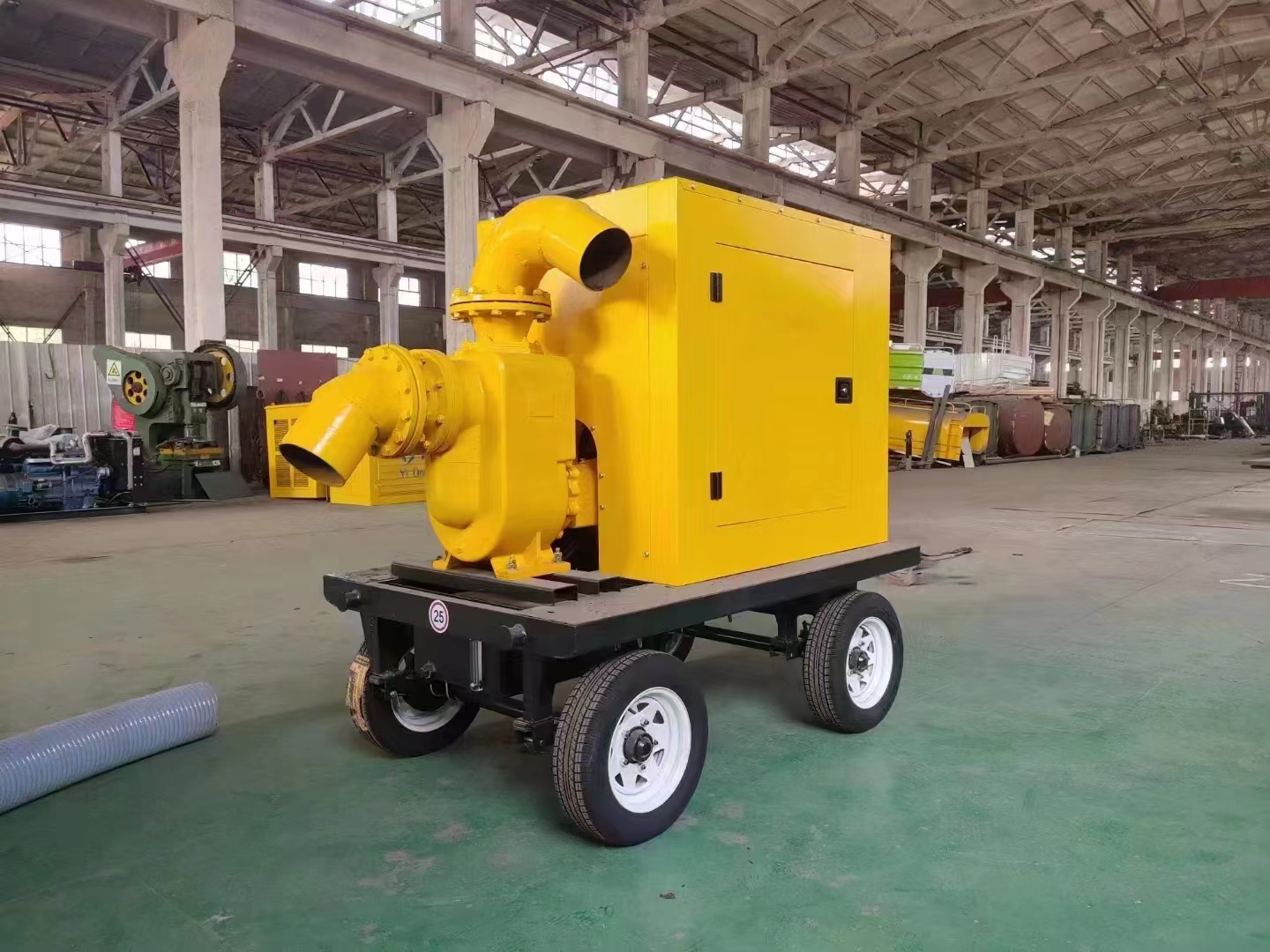 拖挂式柴油泵车300至1500方