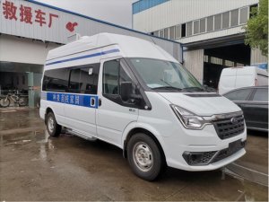 福特V348疫苗接种车